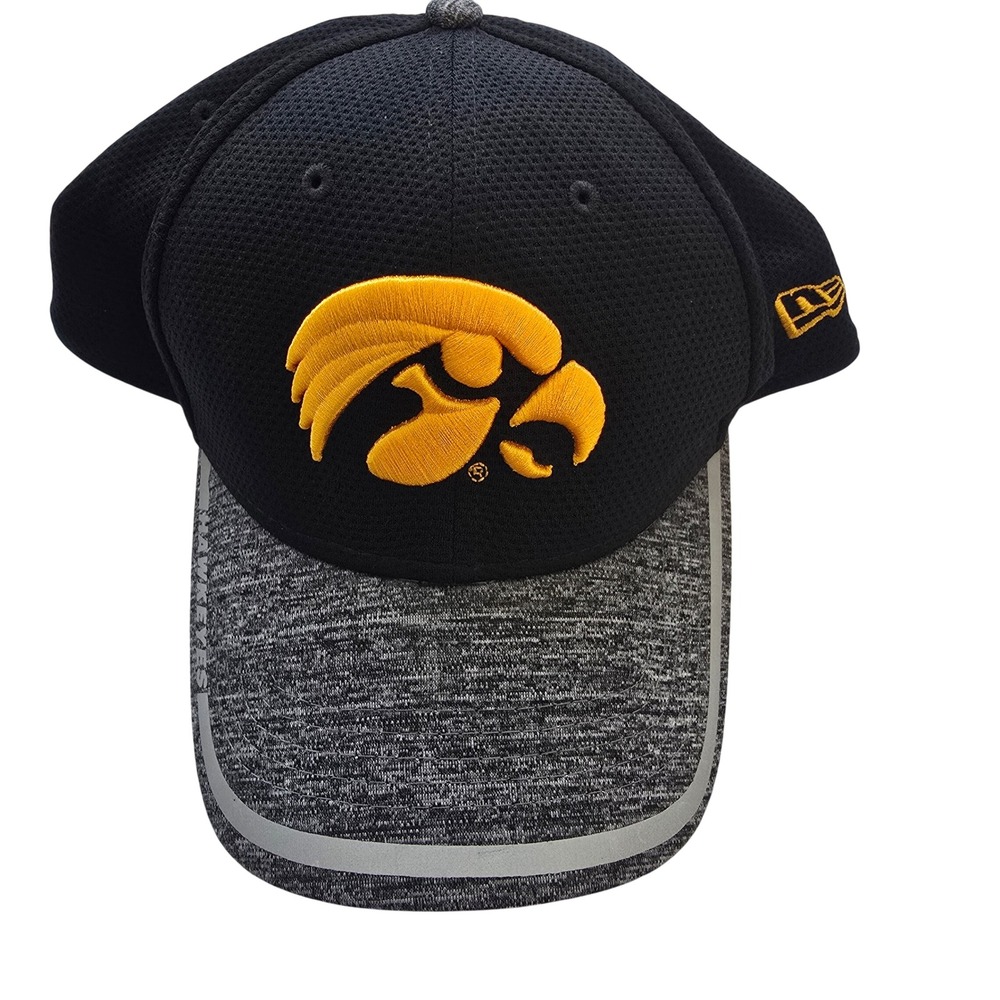 New Era Iowa Hawkeyes 39THIRTY Stretch Fit Hat Black Grey Medium Large Cap